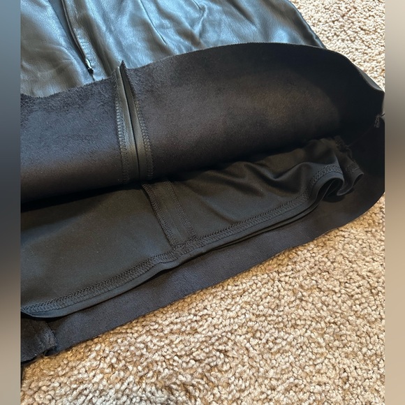 Express leather mini skirt - Picture 5 of 6